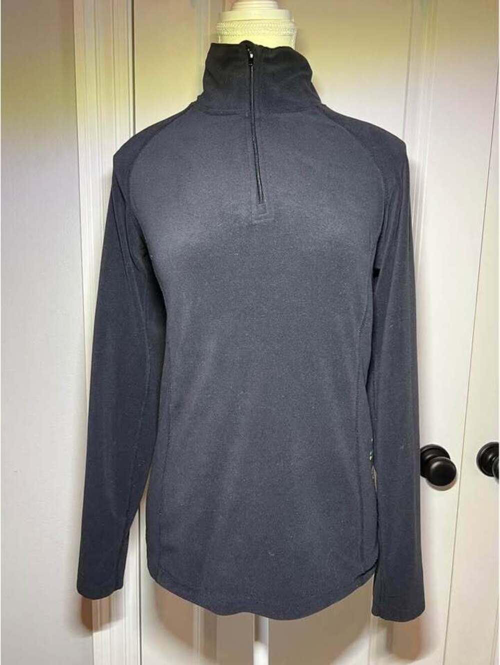 Burton Women’s Navy Quarter Zip Pullover